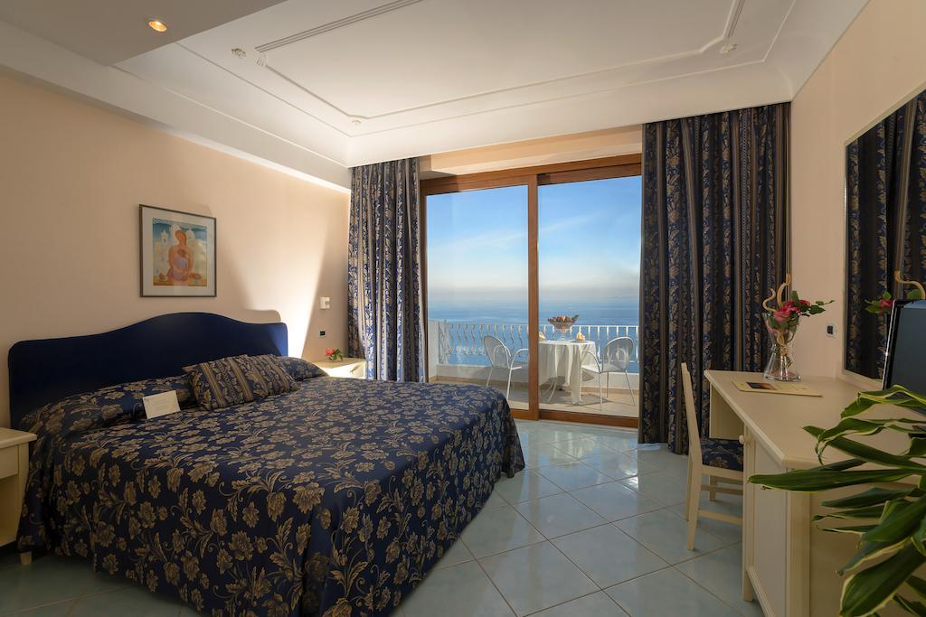 איסקיה Le Querce Resort Sea Thermae & Spa מראה חיצוני תמונה